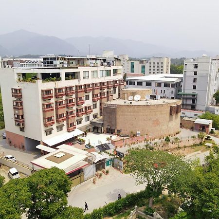 Legend Hotel Islamabad Extérieur photo
