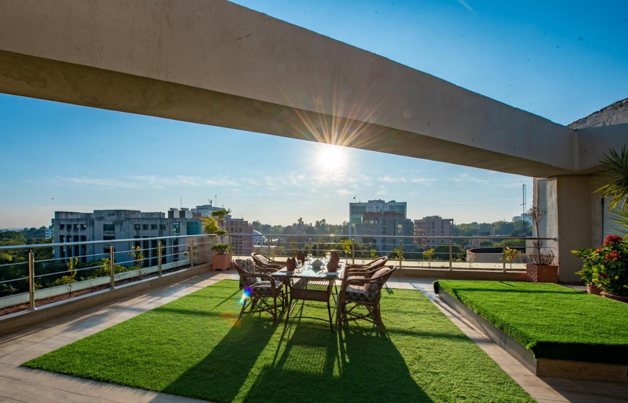 Legend Hotel Islamabad Extérieur photo