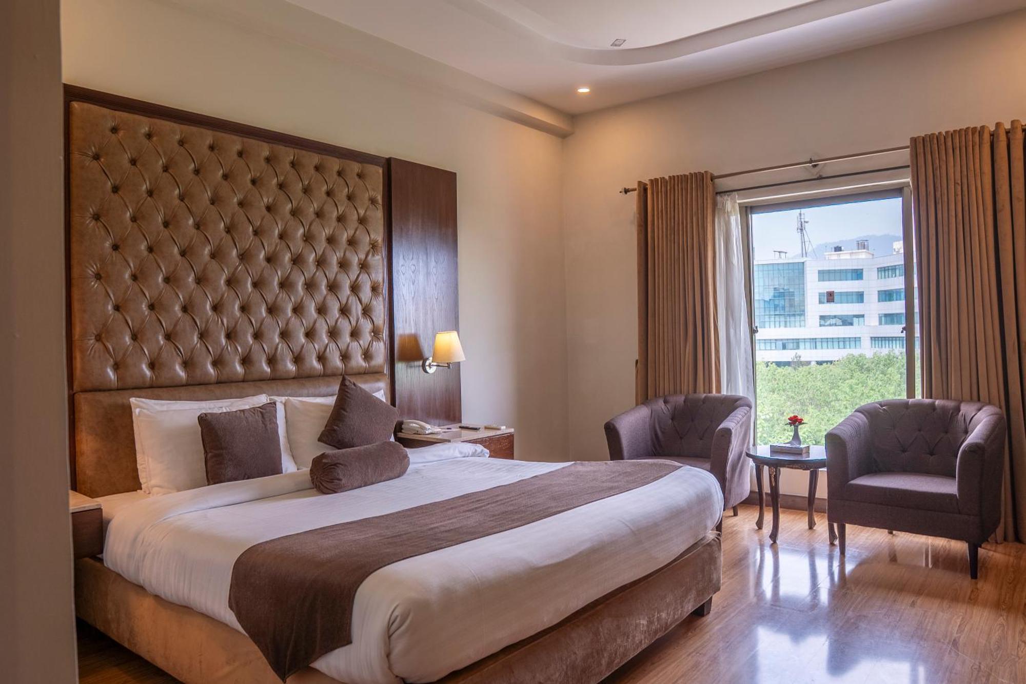 Legend Hotel Islamabad Extérieur photo